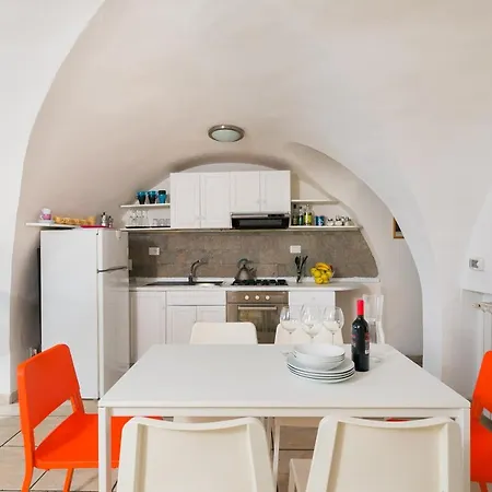 Moro 50 - Loft In Trastevere * Rome